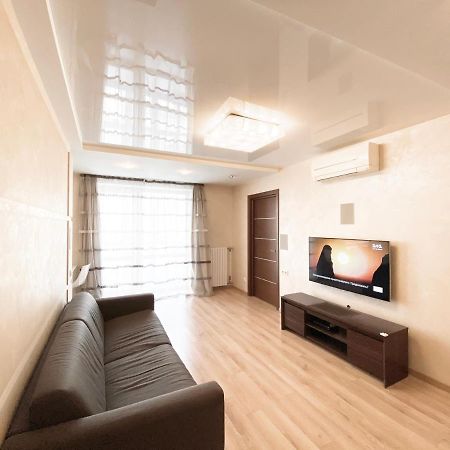 2-Bedroom Apartment Most City Area, Ekaterynoslav Square Dniepropietrowsk Zewnętrze zdjęcie