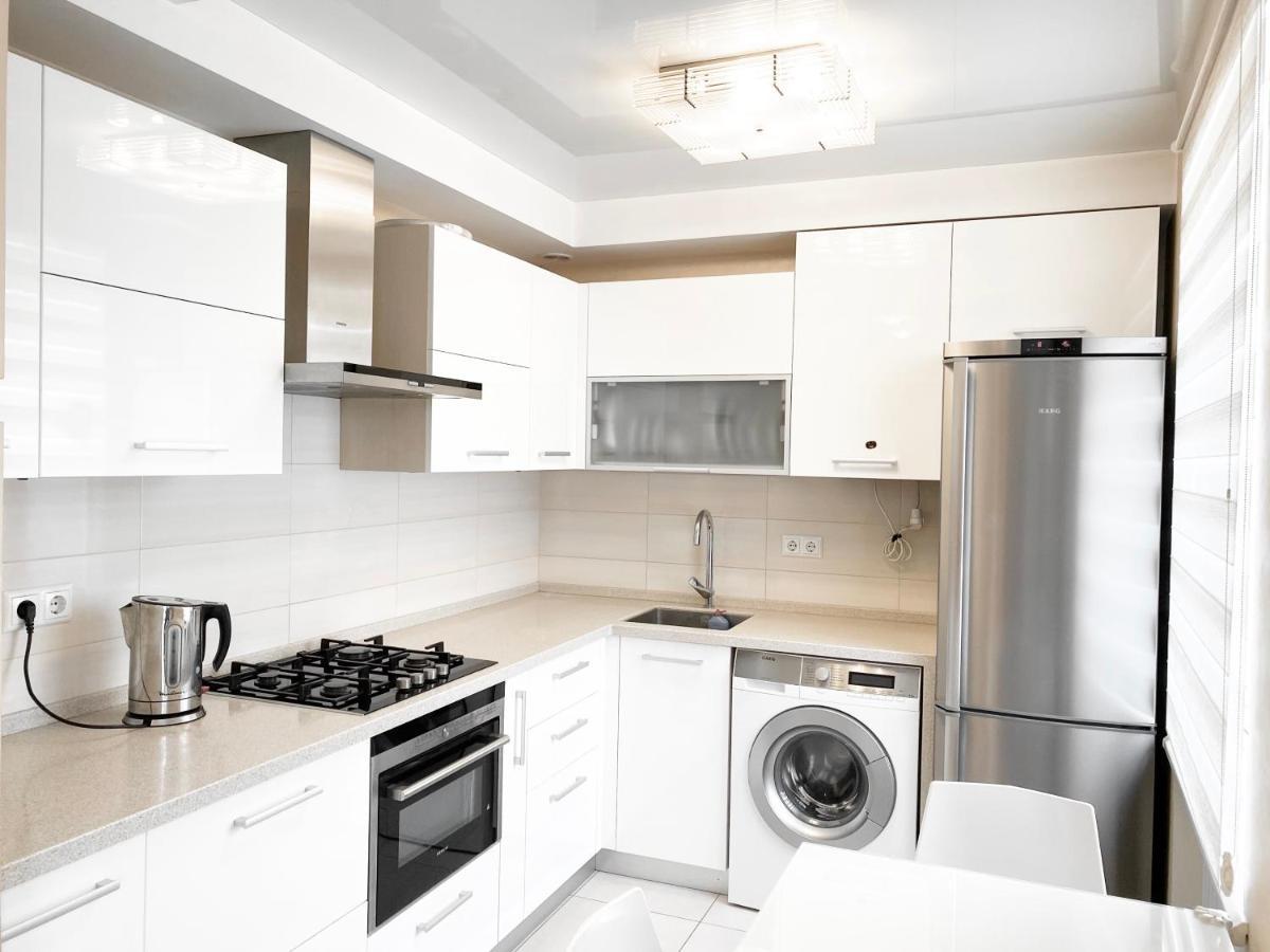 2-Bedroom Apartment Most City Area, Ekaterynoslav Square Dniepropietrowsk Zewnętrze zdjęcie