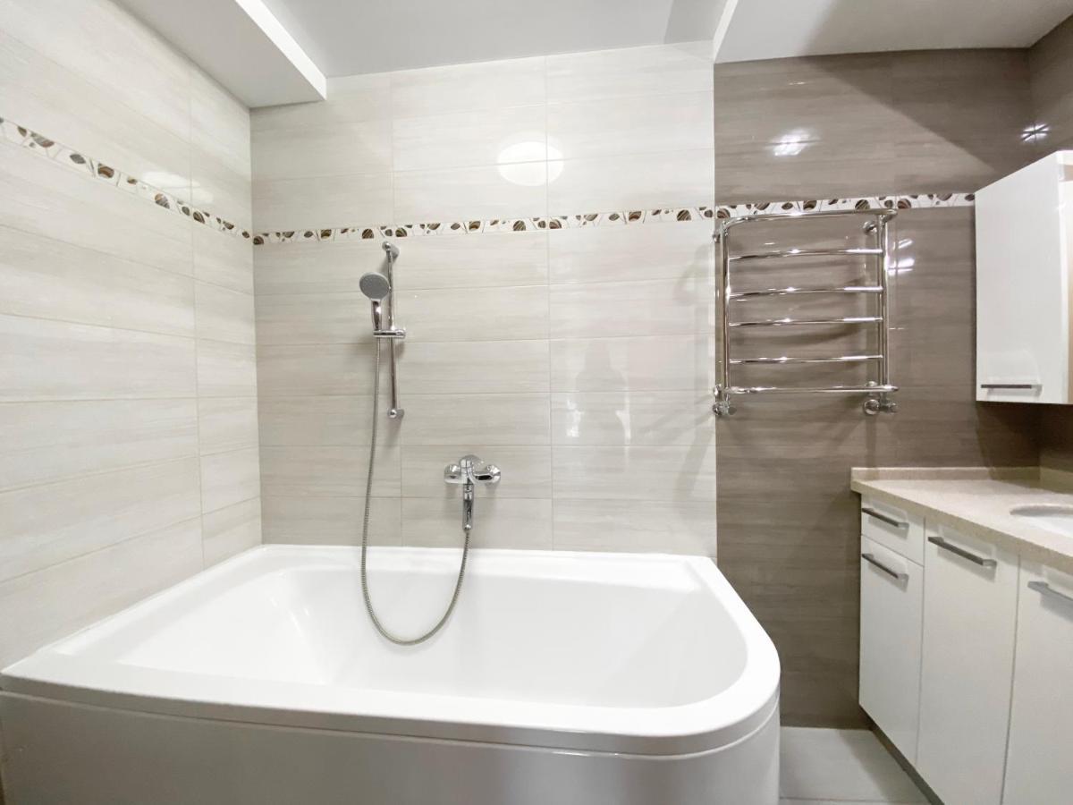2-Bedroom Apartment Most City Area, Ekaterynoslav Square Dniepropietrowsk Zewnętrze zdjęcie